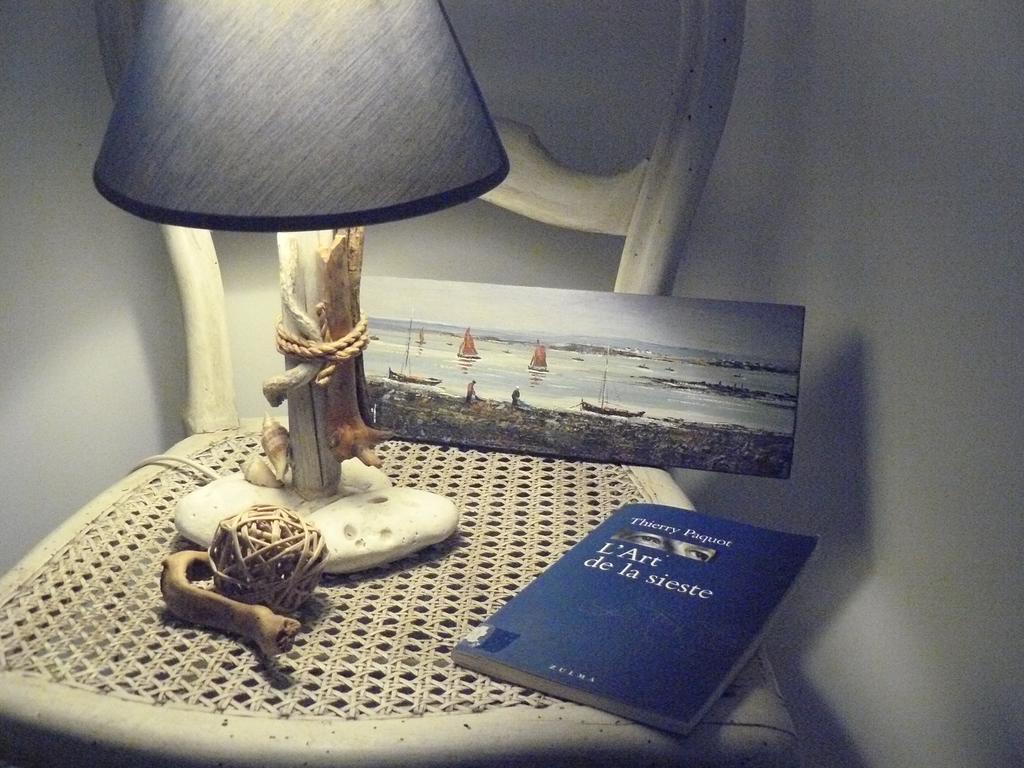 Paris-Sete T2 Au Coeur De Sete Lägenhet Rum bild